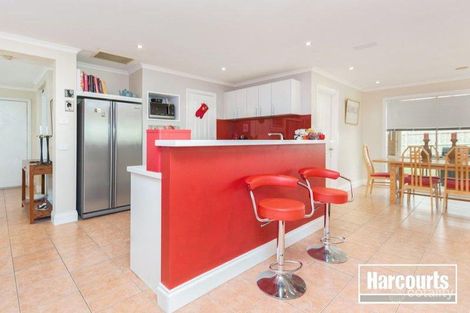 Property photo of 7 Sweet Wattle Place Somerville VIC 3912