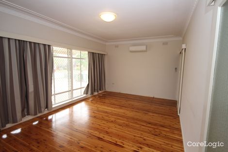 Property photo of 11 Walteela Avenue Mount Austin NSW 2650