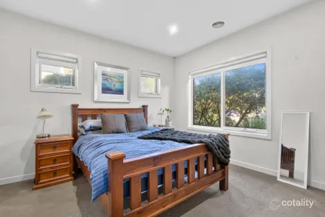 Property photo of 2/4 Rae Street Mount Waverley VIC 3149