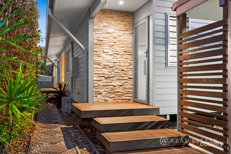 8 Matthew Flinders Dr, Cooee Bay, QLD 4703