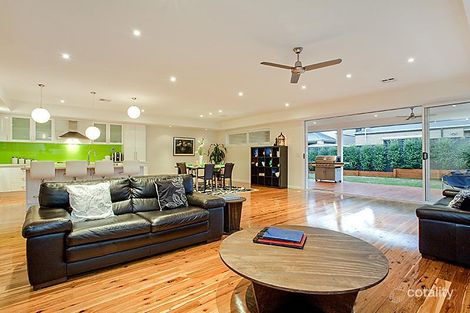 Property photo of 4 Correa View Maidstone VIC 3012