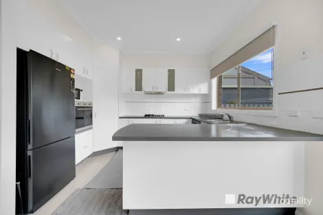 Property photo of 2 Penrose Drive Narre Warren South VIC 3805