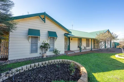 14 Majors Rd, North Moonta, SA 5558