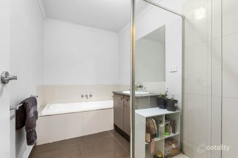 Property photo of 5 Sunline Avenue Alfredton VIC 3350