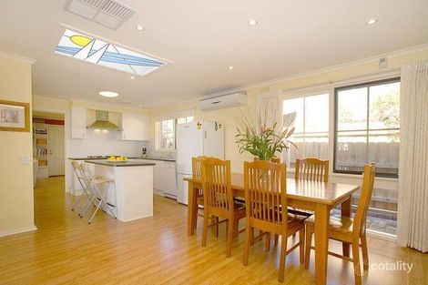 Property photo of 27 Highvale Road Glen Waverley VIC 3150