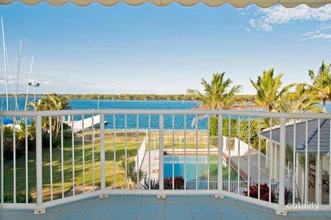 9/1 Poinsettia Ave, Hollywell, QLD 4216