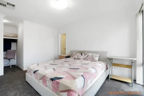 Property photo of 64 Jedburgh Loop Sinagra WA 6065