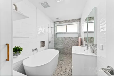 Property photo of 35 Copeland Road Westmeadows VIC 3049