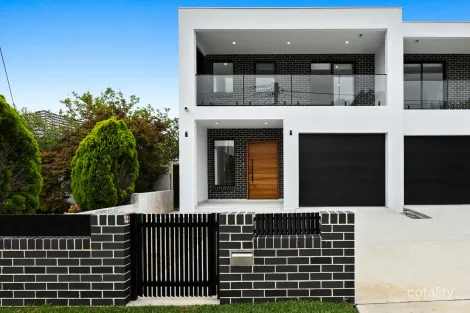 17a Knight Ave, Panania, NSW 2213