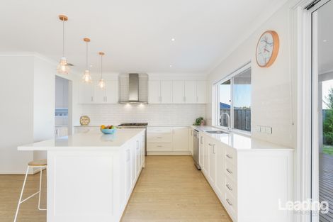 Property photo of 8 Friesian Drive Sunbury VIC 3429