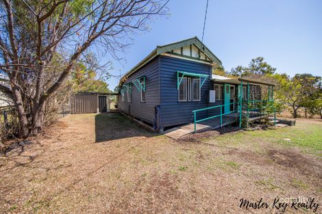 25 Drake St, Proston, QLD 4613