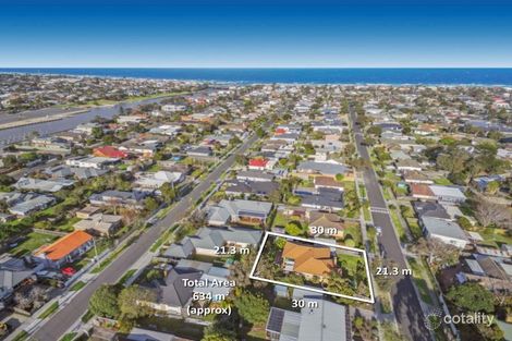 Property photo of 44 Ilma Grove Bonbeach VIC 3196