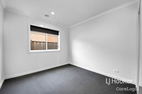 Property photo of 15 Sorrenberg Street Point Cook VIC 3030