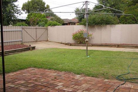 Property photo of 1 Marama Parade Mount Austin NSW 2650