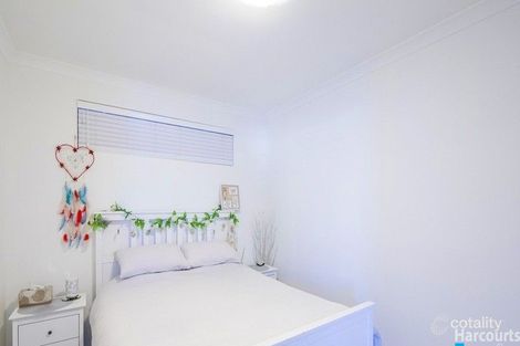 Property photo of 136 Lakeside Drive Joondalup WA 6027