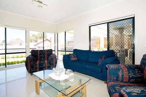 Property photo of 130 Linacre Road Hampton VIC 3188