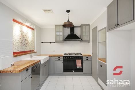 Property photo of 31 Bluestone Walk Delahey VIC 3037