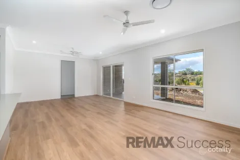 4 Fir Tree Dr, Cotswold Hills, QLD 4350