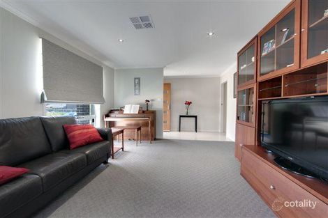 Property photo of 4 Jessie Street Forde ACT 2914