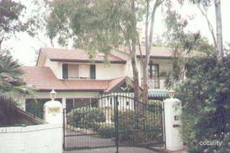 Property photo of 4 Kennedy Court Mount Ommaney QLD 4074
