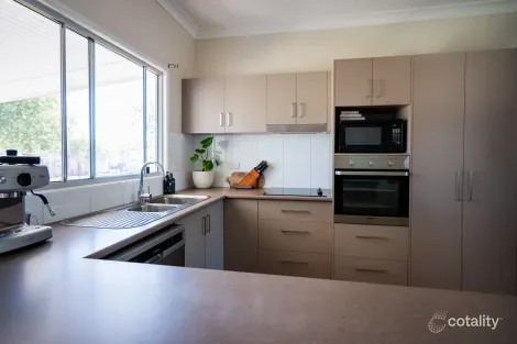 Property photo of 17 Major Street Roma QLD 4455