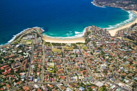 Property photo of 11 Ocean View Road Freshwater NSW 2096