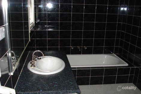 Property photo of 41 Ferraro Crescent West Hoxton NSW 2171