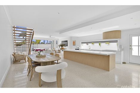 Property photo of 1 Carmel Court Broadbeach Waters QLD 4218