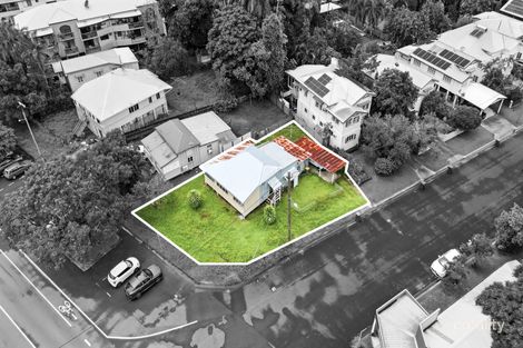 173 Martyn St, Manunda, QLD 4870