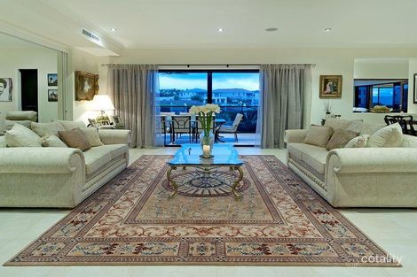 Property photo of 2112 The Circle Hope Island QLD 4212