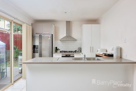 Property photo of 3/3 Sunline Avenue Noble Park North VIC 3174