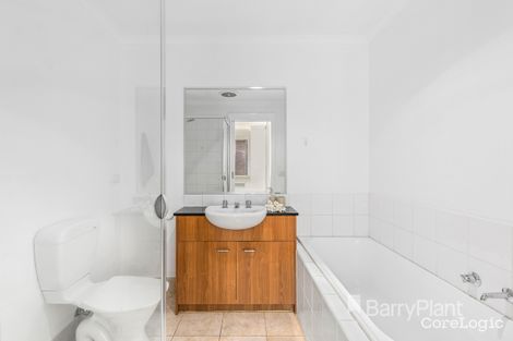 Property photo of 10 Berg Place Coburg VIC 3058