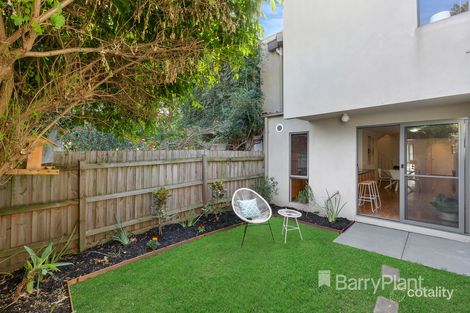 Property photo of 10 Berg Place Coburg VIC 3058