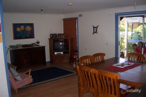 Property photo of 21 Banksia Crescent Karabar NSW 2620