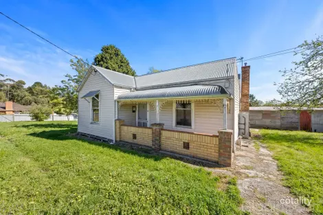 23 Hall St, Creswick, VIC 3363
