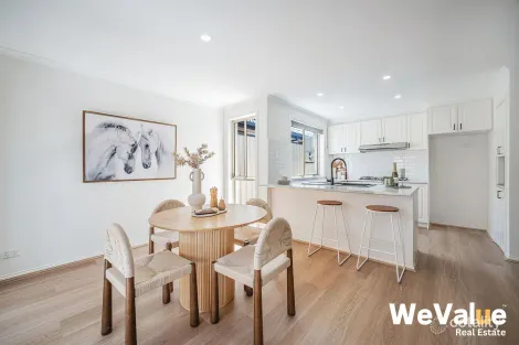 Property photo of 25 Thompson Crescent Roxburgh Park VIC 3064