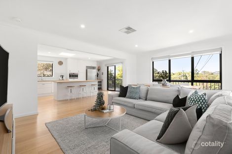 Property photo of 66 Esther Crescent Mooroolbark VIC 3138