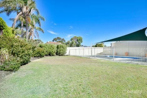 Property photo of 5 Glencoe Place Cooloongup WA 6168