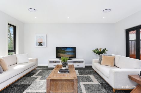 Property photo of 1/24 Illuka Crescent Mount Waverley VIC 3149