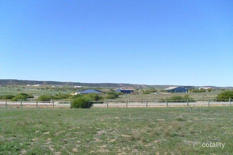 Property photo of Redcliffe Concourse White Peak WA 6532