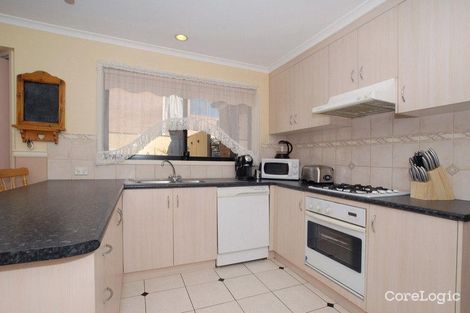 Property photo of 8 Alfred Deakin Grove Skye VIC 3977