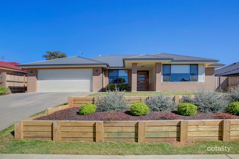 Property photo of 71 Renwick Drive Renwick NSW 2575
