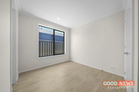 Property photo of 31 Makiti Crescent Harkness VIC 3337
