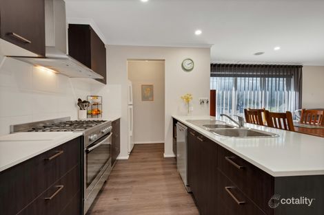 Property photo of 5 Narraweena Court Bunyip VIC 3815