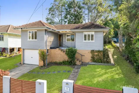 90 Nursery Rd, Holland Park West, QLD 4121