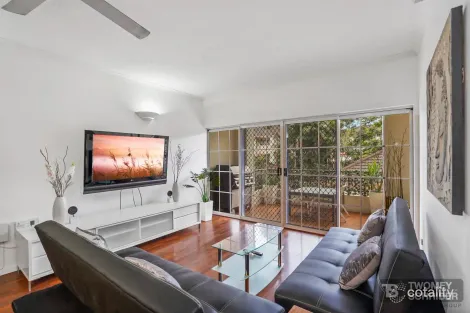 37/327-329 Lake St, Cairns North, QLD 4870