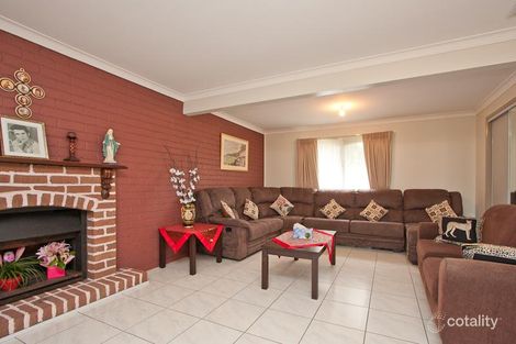 Property photo of 32 Mahon Crescent Narre Warren VIC 3805