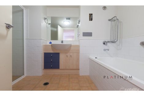 Property photo of 329/56 John Lund Drive Hope Island QLD 4212