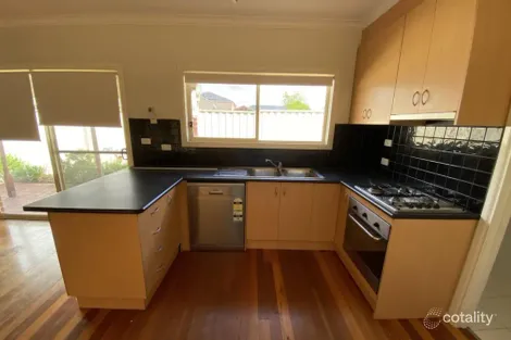Property photo of 2/1 Henley Court Hoppers Crossing VIC 3029