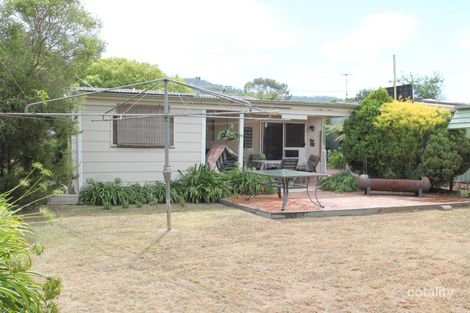 Property photo of 25 Twenty First Street Eildon VIC 3713